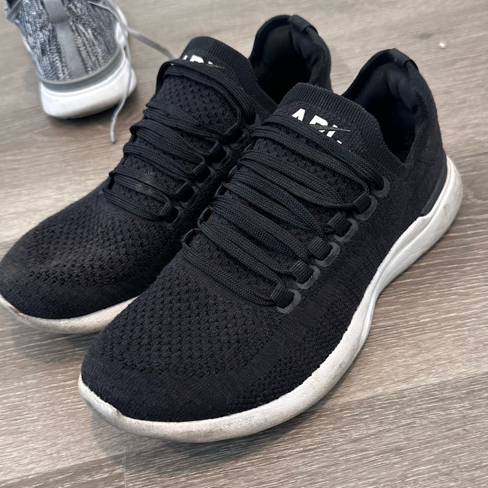 APL Black Women's TechLoom Breeze